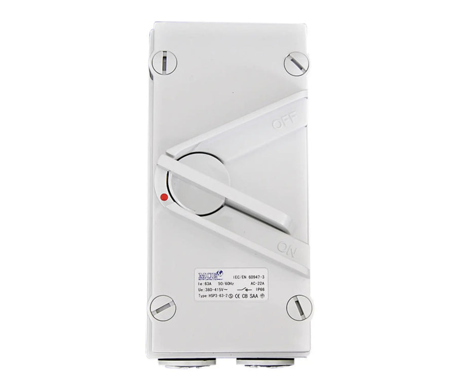 3 Pole IP66 Surface Mount Lockable Isolator - MCE ELECTRIC - Standard Lighting
