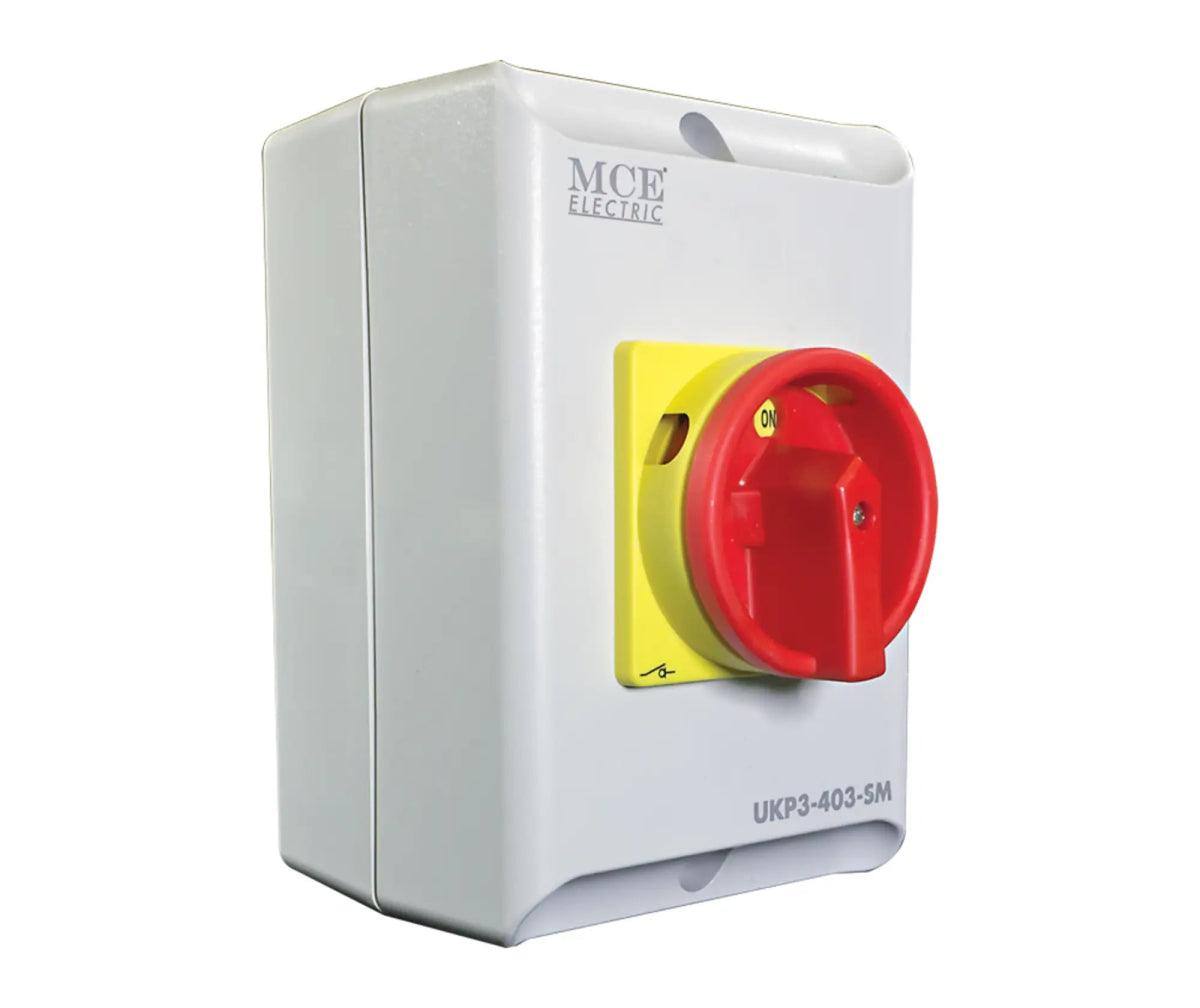3 Pole Lockable Surface Mount Isolator - IP65 - MCE ELECTRIC - Standard Lighting