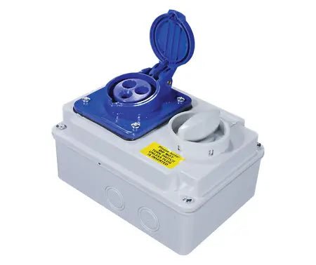 32A SWITCHED SOCKET WITH INTERLOCK - SURFACE MOUNTING IP44 - Standard Lighting (Pty) Ltd