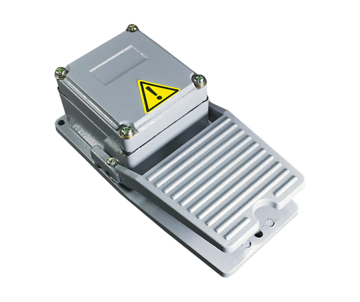 Heavy Duty Steel Mini Foot Switch - MCE ELECTRIC - Standard Lighting