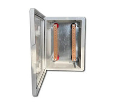 MCE BB - 300 300A IP65 BUSBAR ENCLOSURE - MCE Electric - Standard Lighting (Pty) Ltd