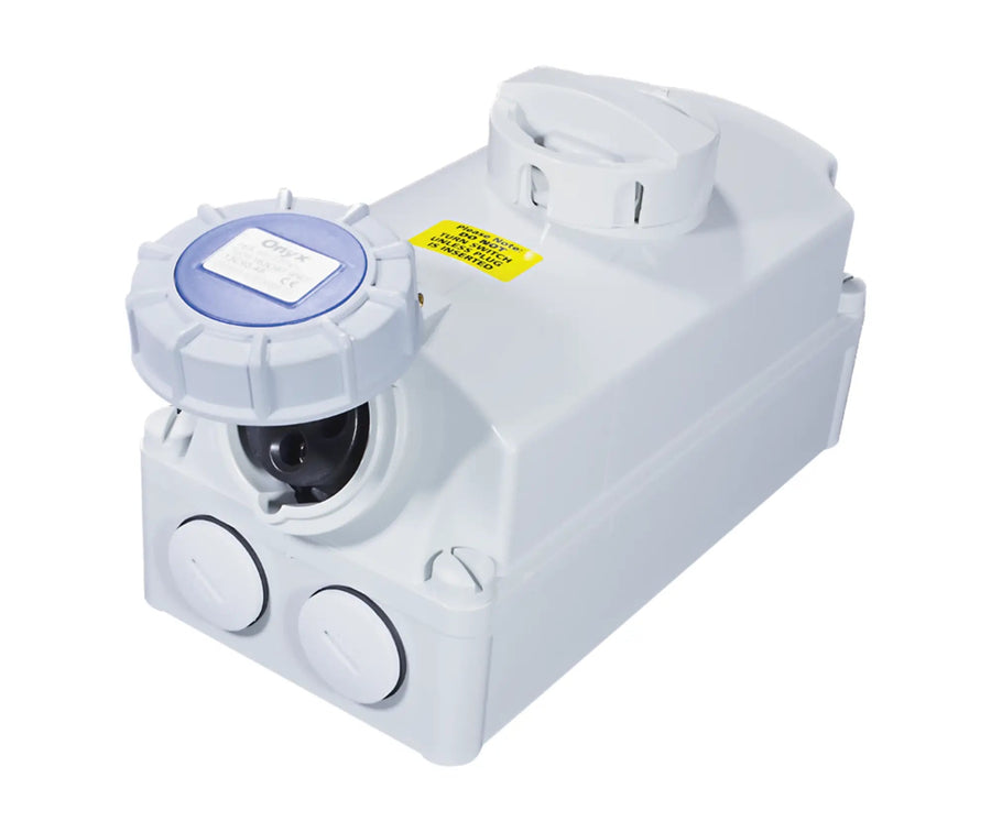 ONYX 5 PIN 16A 415V IP67 SWITCHED SOCKET WITH INTERLOCK - Onyx - Standard Lighting