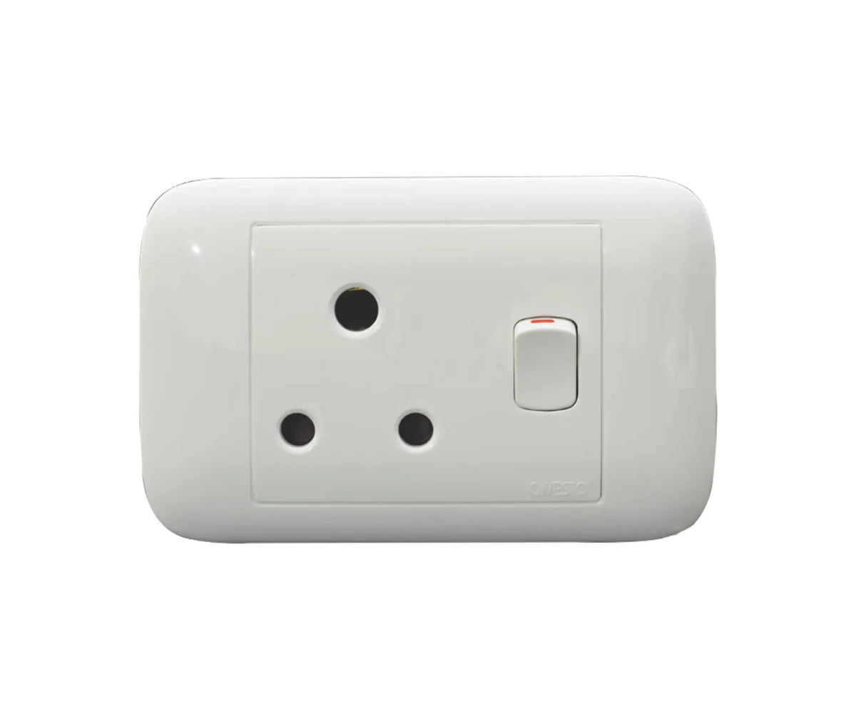 Oracle 2x4 Single Switched Socket, Horizontal - ONESTO - Standard Lighting