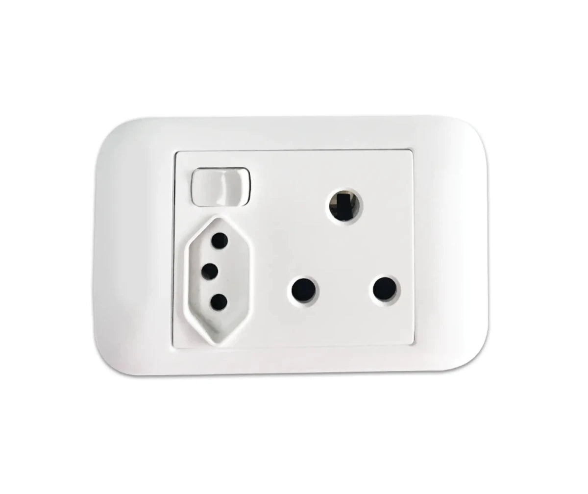 Oracle 2x4 Single + ZA Switched Socket - ONESTO - Standard Lighting