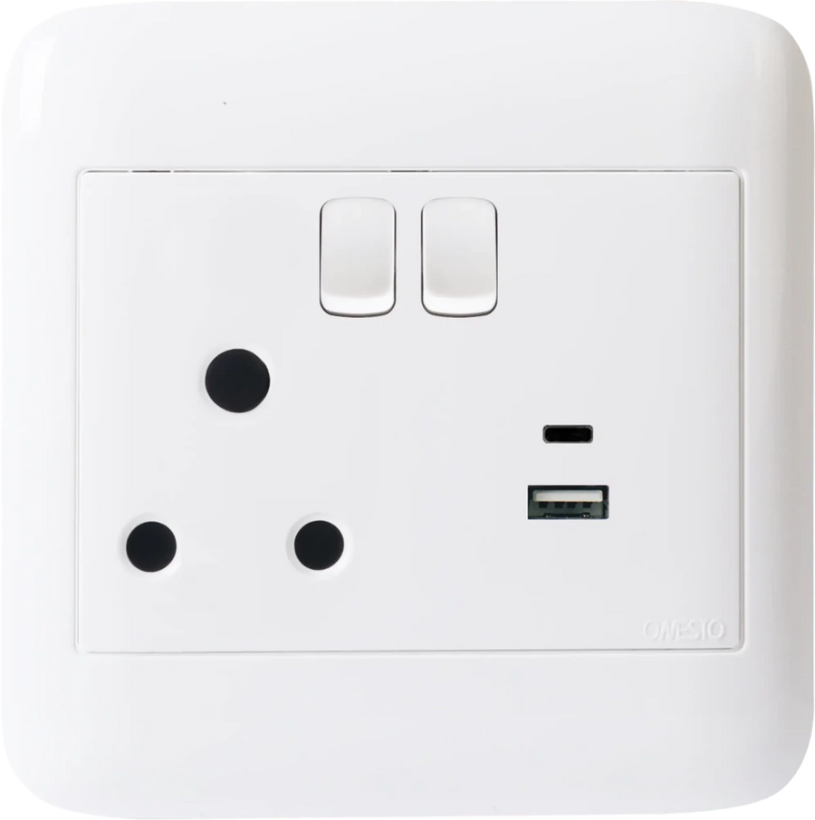 Oracle 4x4 Single Switched Socket + 1 x USB A + 1 x USB C - ONESTO - Standard Lighting