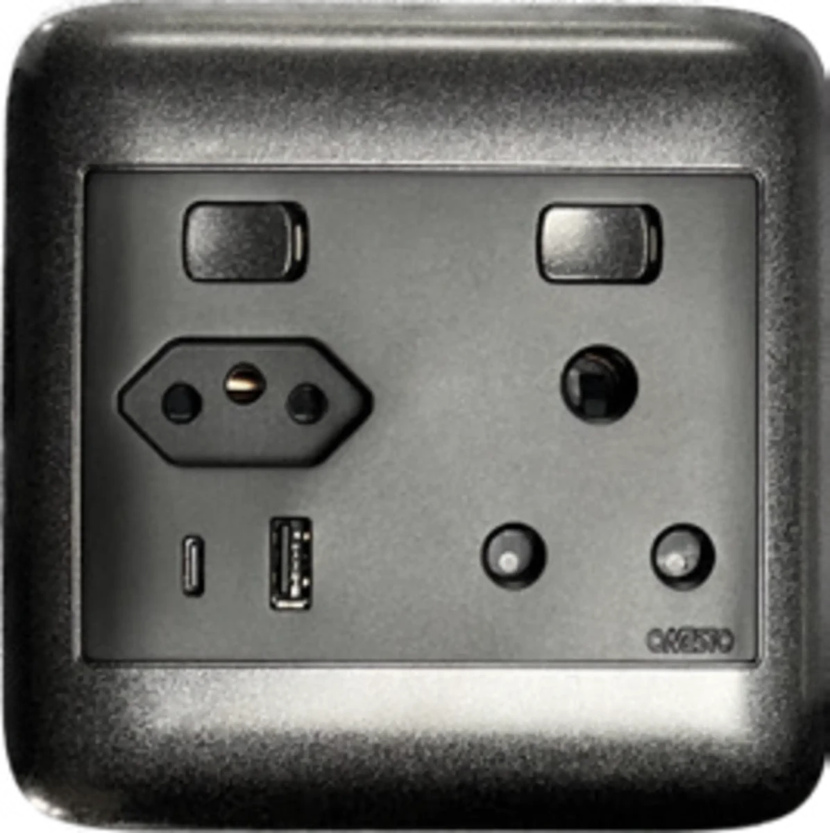 Oracle 4x4 Single Switched Socket + 1 x ZA Socket + 1 x USB A + 1 x USB C, Black - ONESTO - Standard Lighting