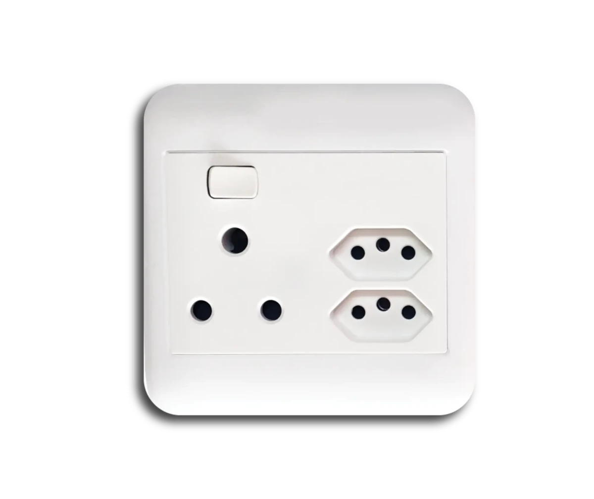 Oracle 4x4 Single Switched Socket + 2 x New ZA Socket - ONESTO - Standard Lighting